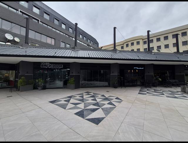231M² RETAIL TO LET IN ROSEBANK